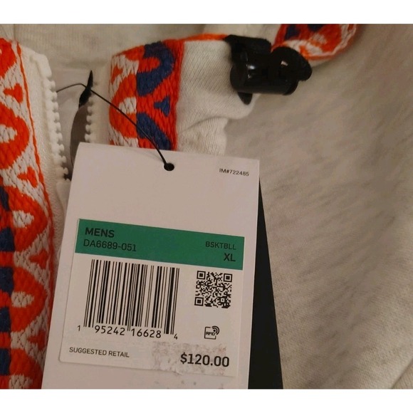 Nike NWT Zip Up Men's XL Kyrie Irving Journey Reward Hoodie Basketball NWT - Picture 3 of 11